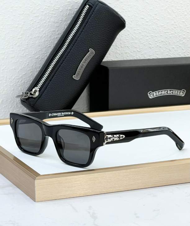 Picture of Chrome Hearts Sunglasses _SKUfw66635003fw